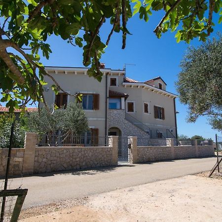 Apartments With A Parking Space Punta Kriza, Cres - 8082 외부 사진