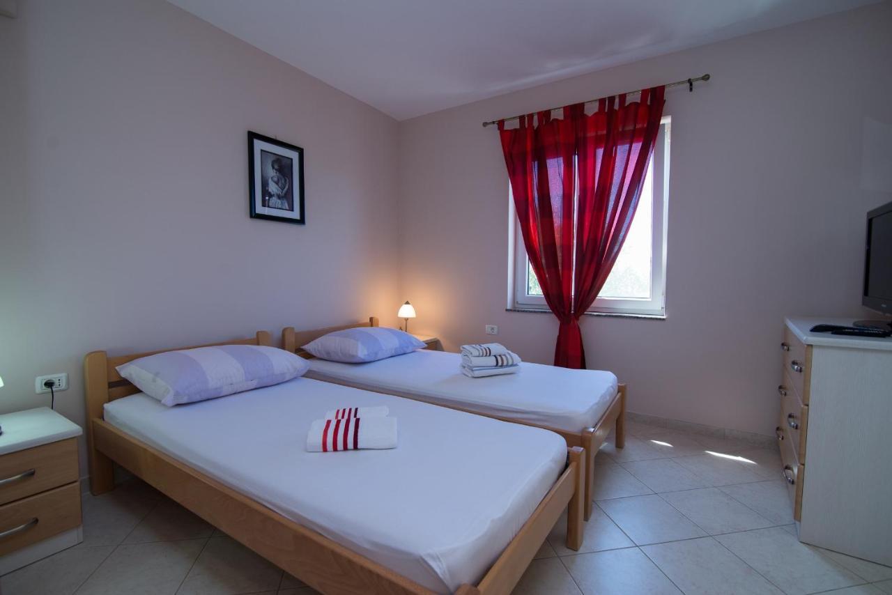 Apartments With A Parking Space Punta Kriza, Cres - 8082 외부 사진